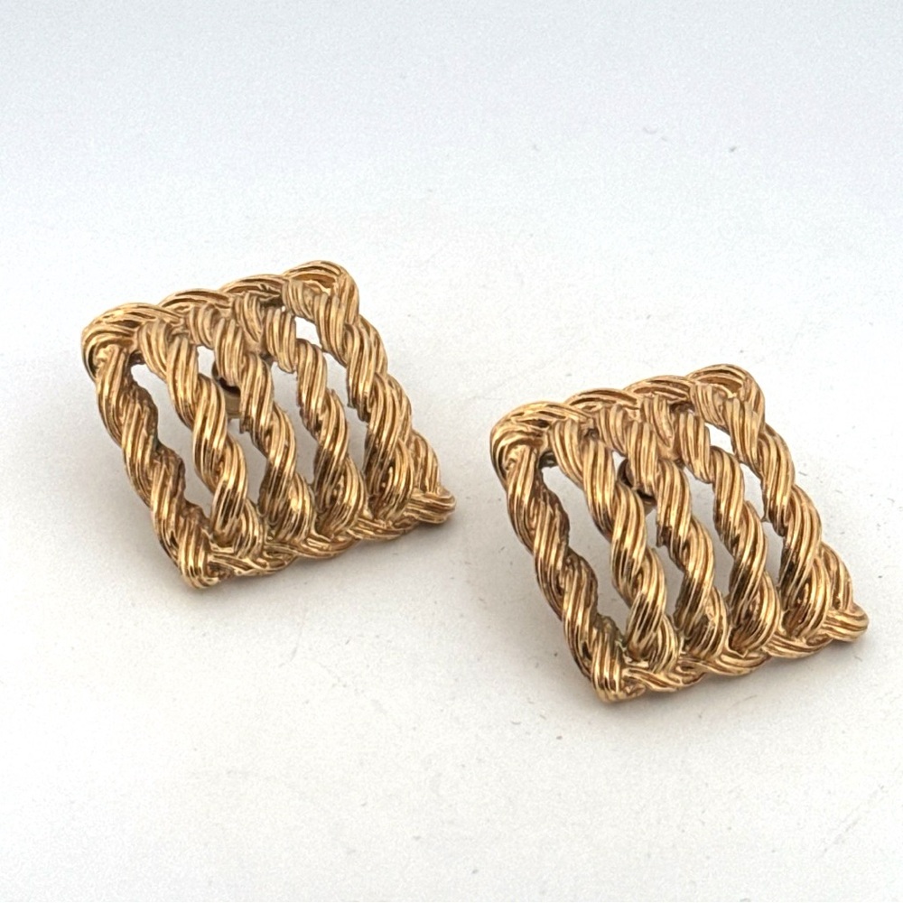 Large square mesh gold tone post vintage earrings